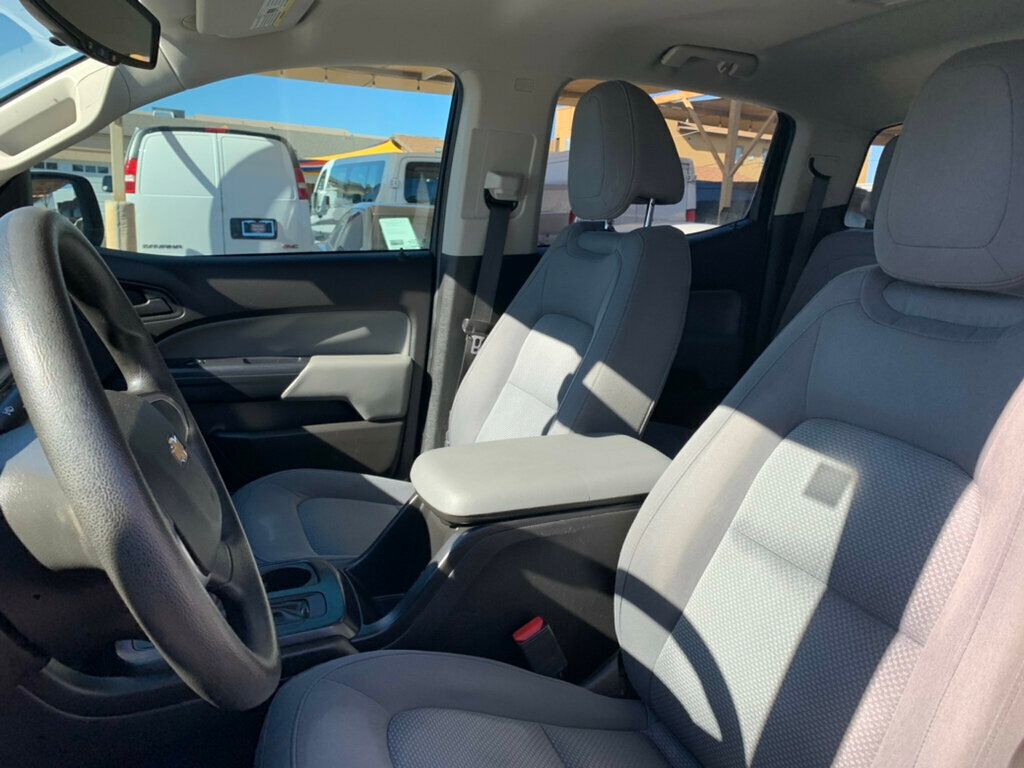 2018 Chevrolet Colorado 2WD Crew Cab 128.3" Work Truck - 22971370 - 20