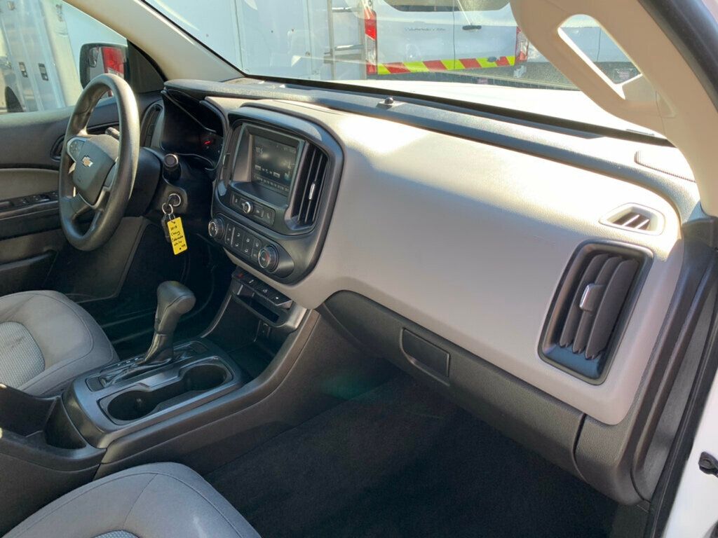 2018 Chevrolet Colorado 2WD Crew Cab 128.3" Work Truck - 22971370 - 25