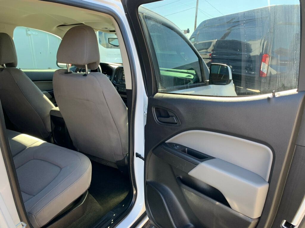 2018 Chevrolet Colorado 2WD Crew Cab 128.3" Work Truck - 22971370 - 33