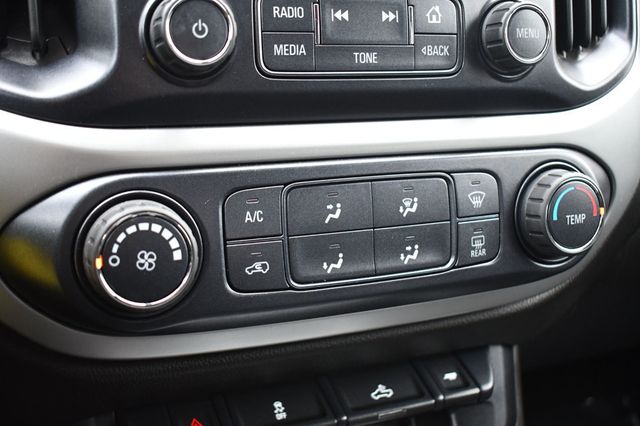 2018 Chevrolet Colorado 4WD Crew Cab 128.3" LT - 22965586 - 36