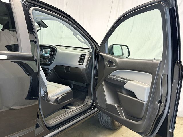 2018 Chevrolet Colorado 4WD Crew Cab 128.3" Work Truck - 23082524 - 15