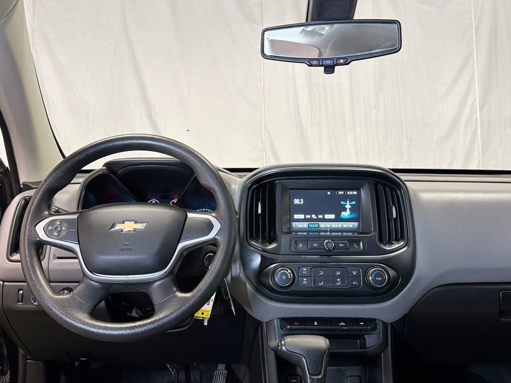 2018 Chevrolet Colorado 4WD Crew Cab 128.3" Work Truck - 23082524 - 30