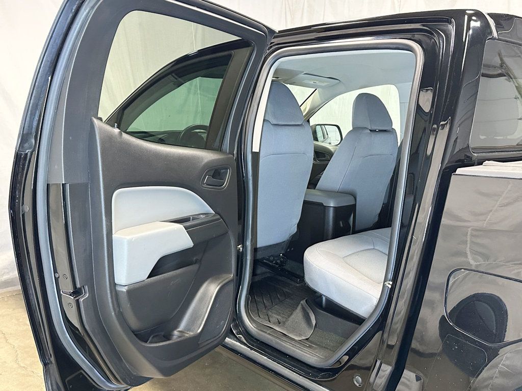 2018 Chevrolet Colorado 4WD Crew Cab 128.3" Work Truck - 23082524 - 31