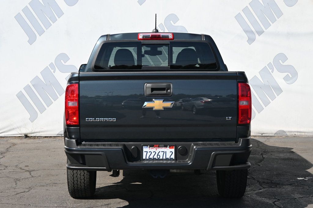 2018 Chevrolet Colorado LT photo 2