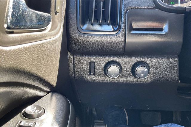 2018 Chevrolet Colorado LT - 23079947 - 27
