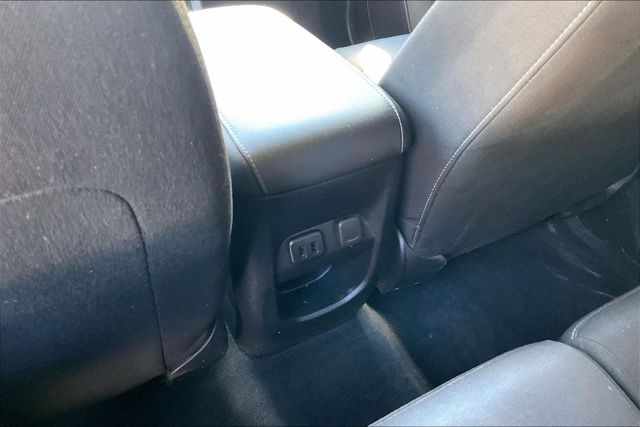2018 Chevrolet Colorado LT - 23079947 - 33