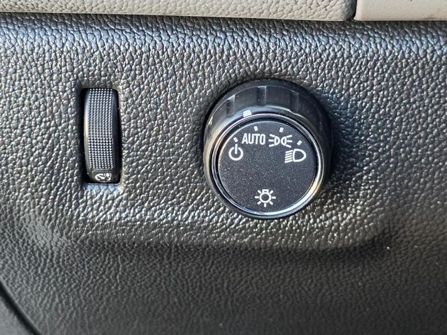 2018 Chevrolet Colorado W/T - 23027892 - 15