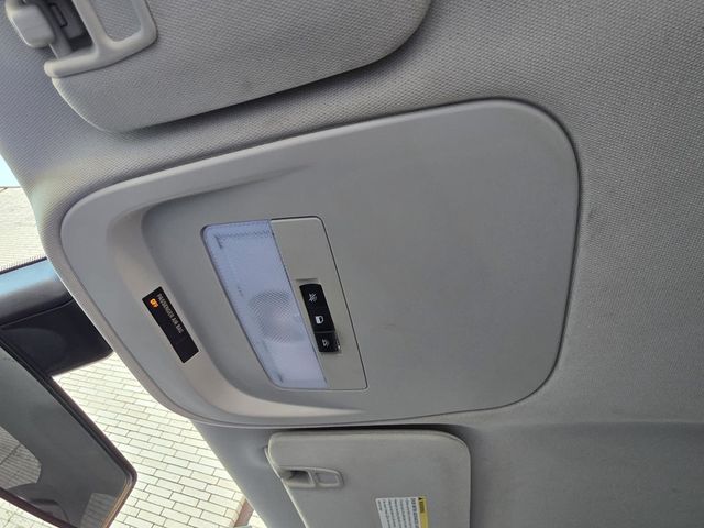 2018 Chevrolet Colorado W/T - 23027892 - 17