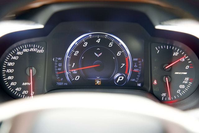 2018 Chevrolet Corvette MSRP$100585/Z06/3LZEquipment/HeadsUpDisplay/Heated&CooledSeats - 23024818 - 27