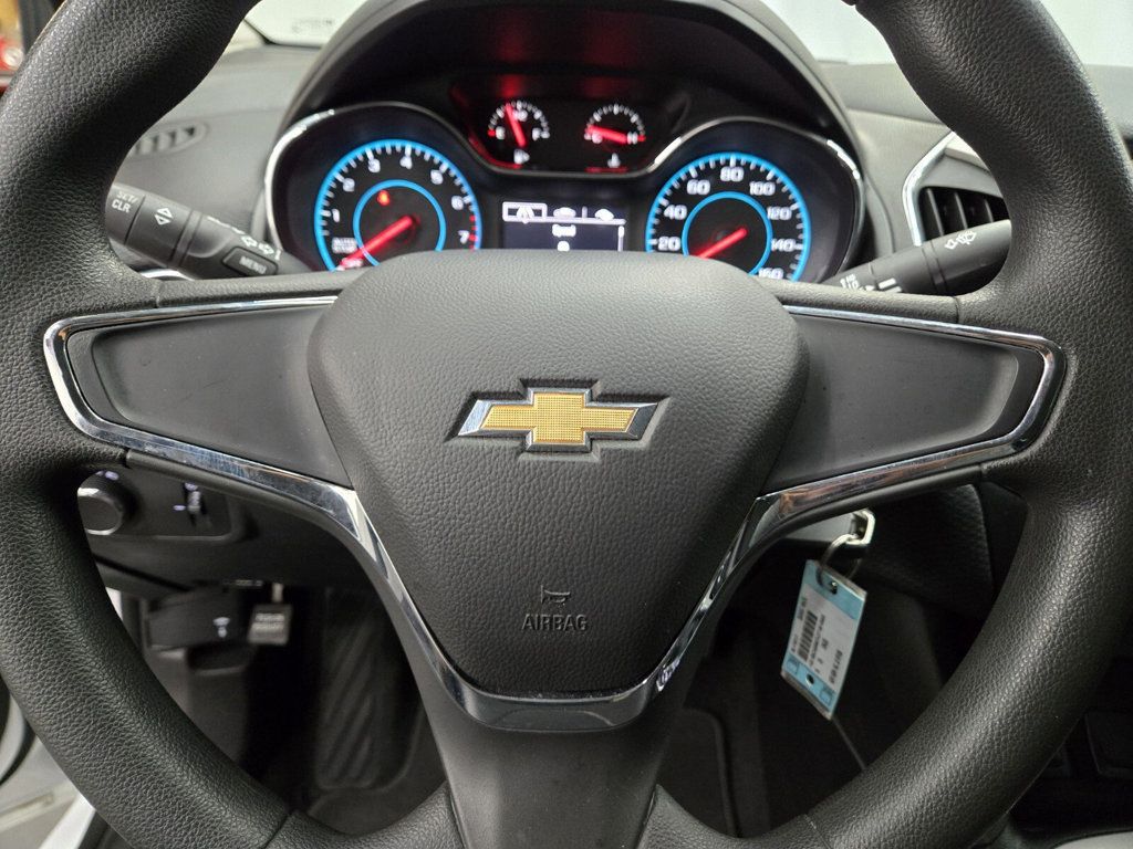 2018 Chevrolet CRUZE 4dr Sedan 1.4L LS w/1SB - 22976394 - 14