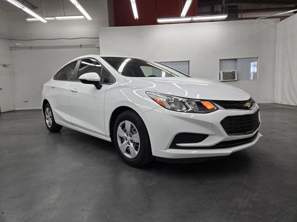2018 Chevrolet CRUZE 4dr Sedan 1.4L LS w/1SB - 22976394 - 2