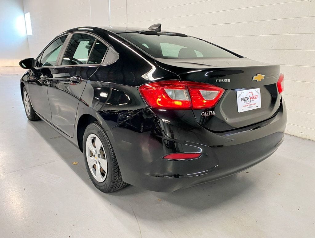 2018 Chevrolet CRUZE 4dr Sedan 1.4L LS w/1SB - 22664009 - 4