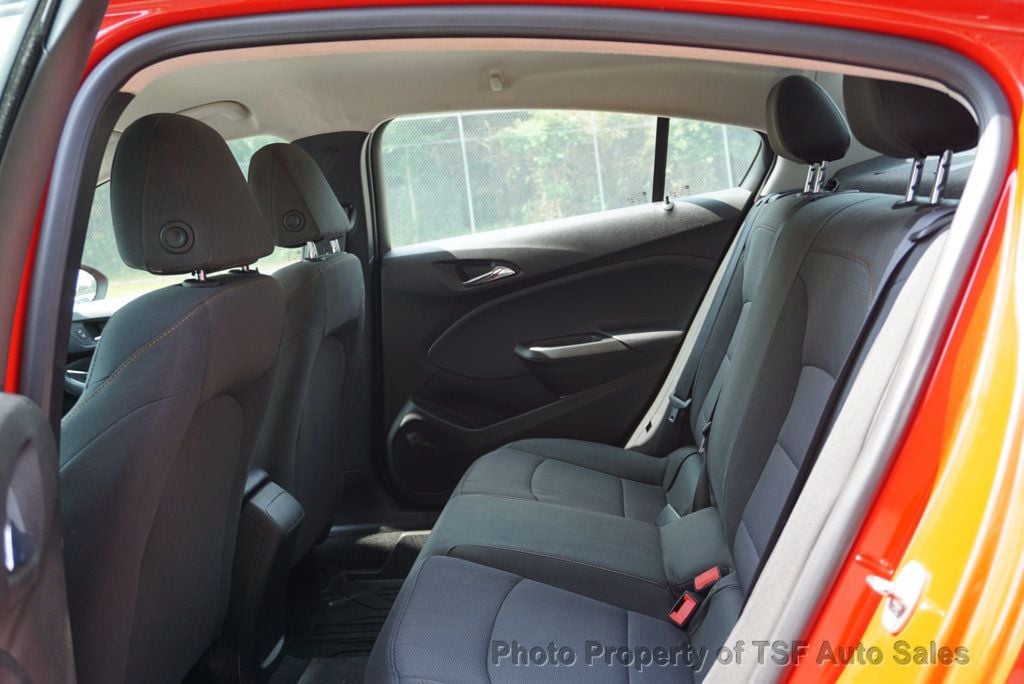 2018 Chevrolet Cruze LS photo 5