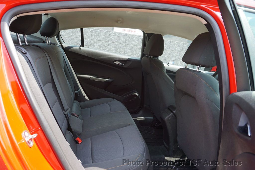 2018 Chevrolet Cruze LS photo 6