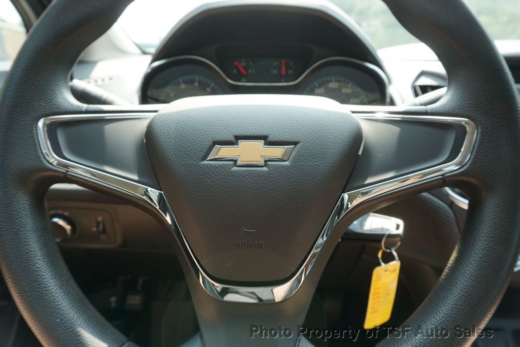 2018 Chevrolet Cruze LS photo 13