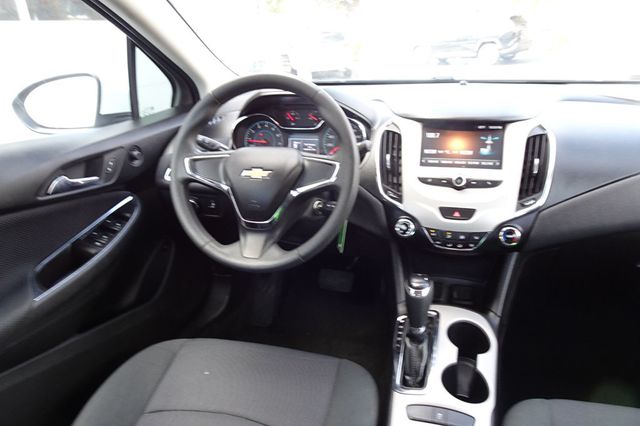 2018 Chevrolet CRUZE 4dr Sedan 1.4L LS w/1SB - 22930212 - 11