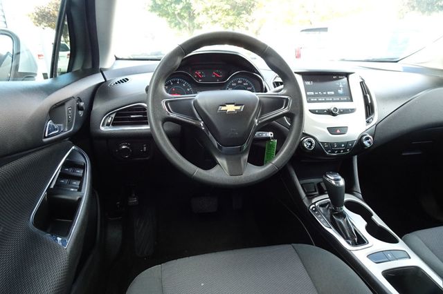 2018 Chevrolet CRUZE 4dr Sedan 1.4L LS w/1SB - 22930212 - 13
