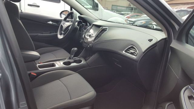 2018 Chevrolet CRUZE LT - 18266609 - 10