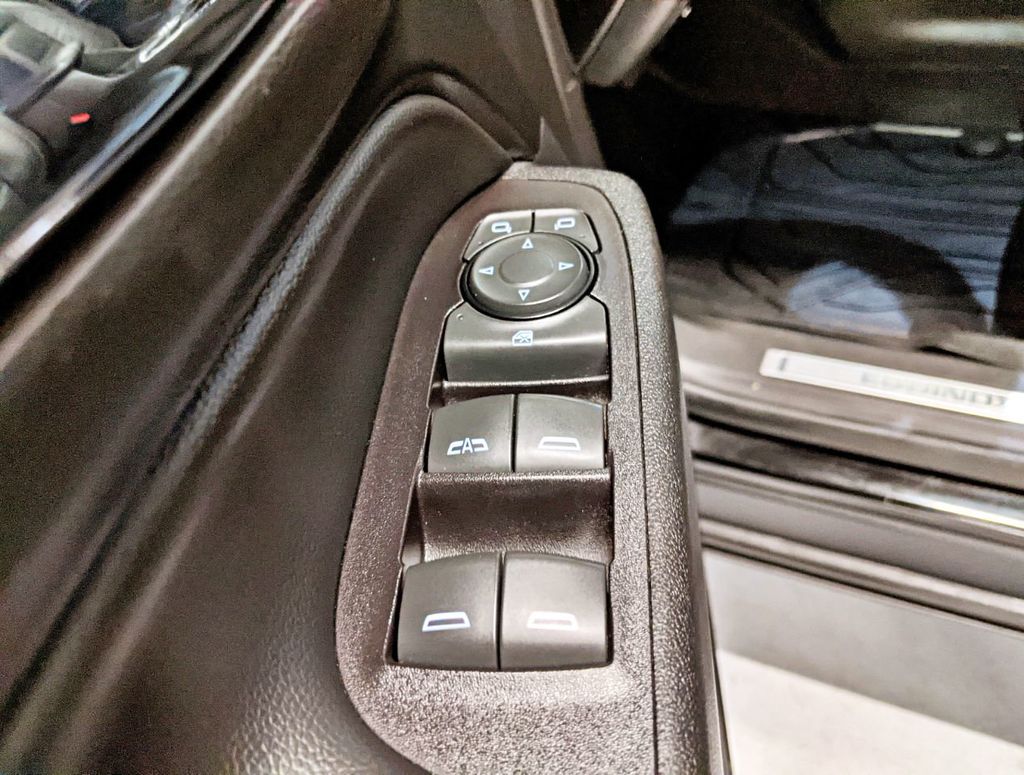 2018 Chevrolet Equinox AWD 4dr Premier - 22327127 - 19