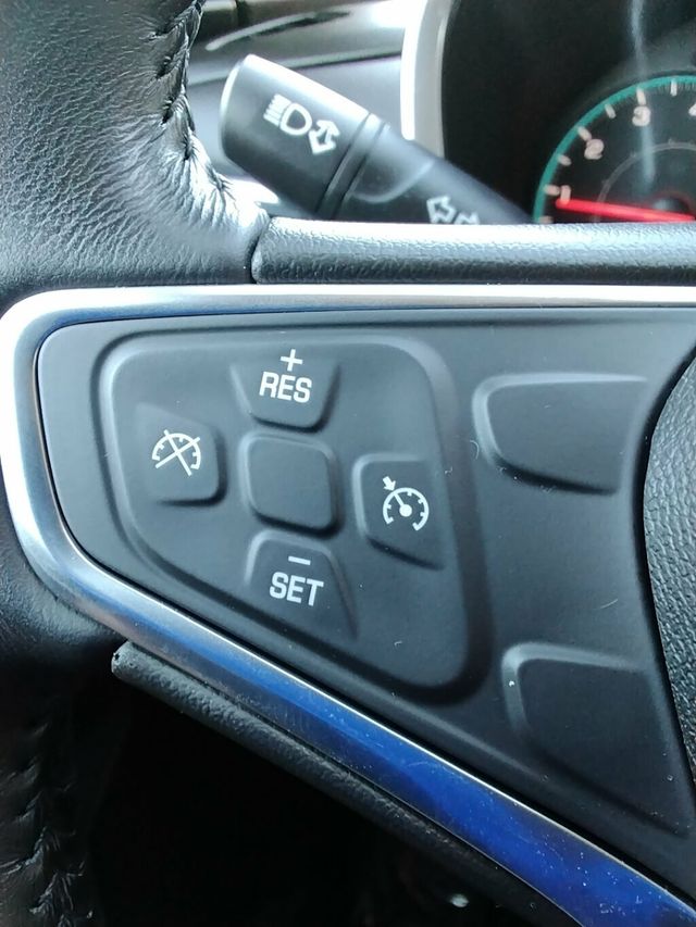 2018 Chevrolet Equinox FWD 4dr LT - 23092471 - 13