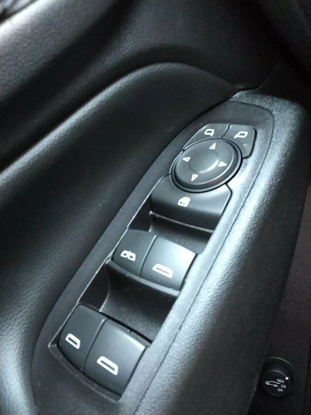 2018 Chevrolet Equinox FWD 4dr LT - 23092471 - 23
