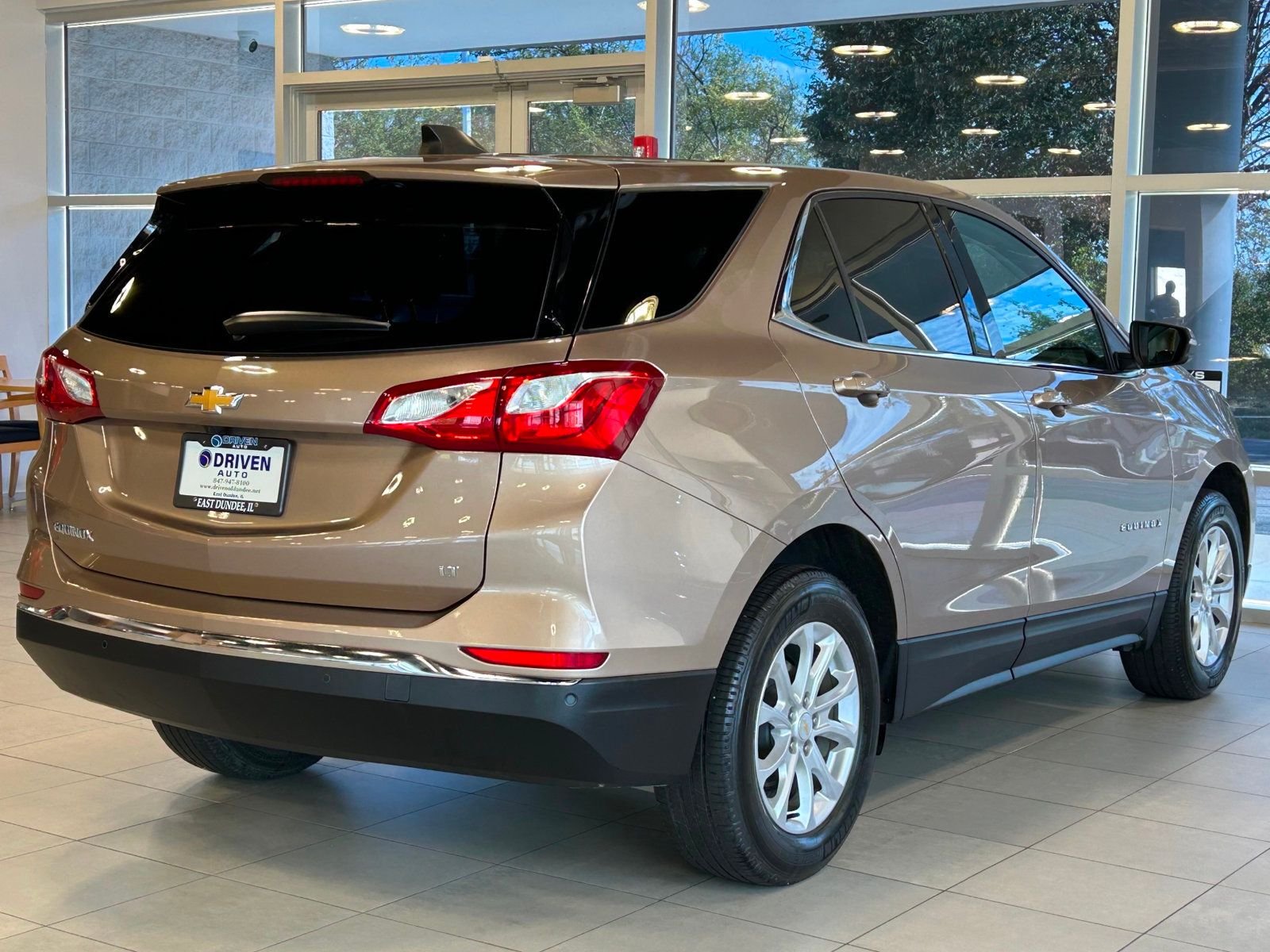 2018 Chevrolet Equinox LT photo 12