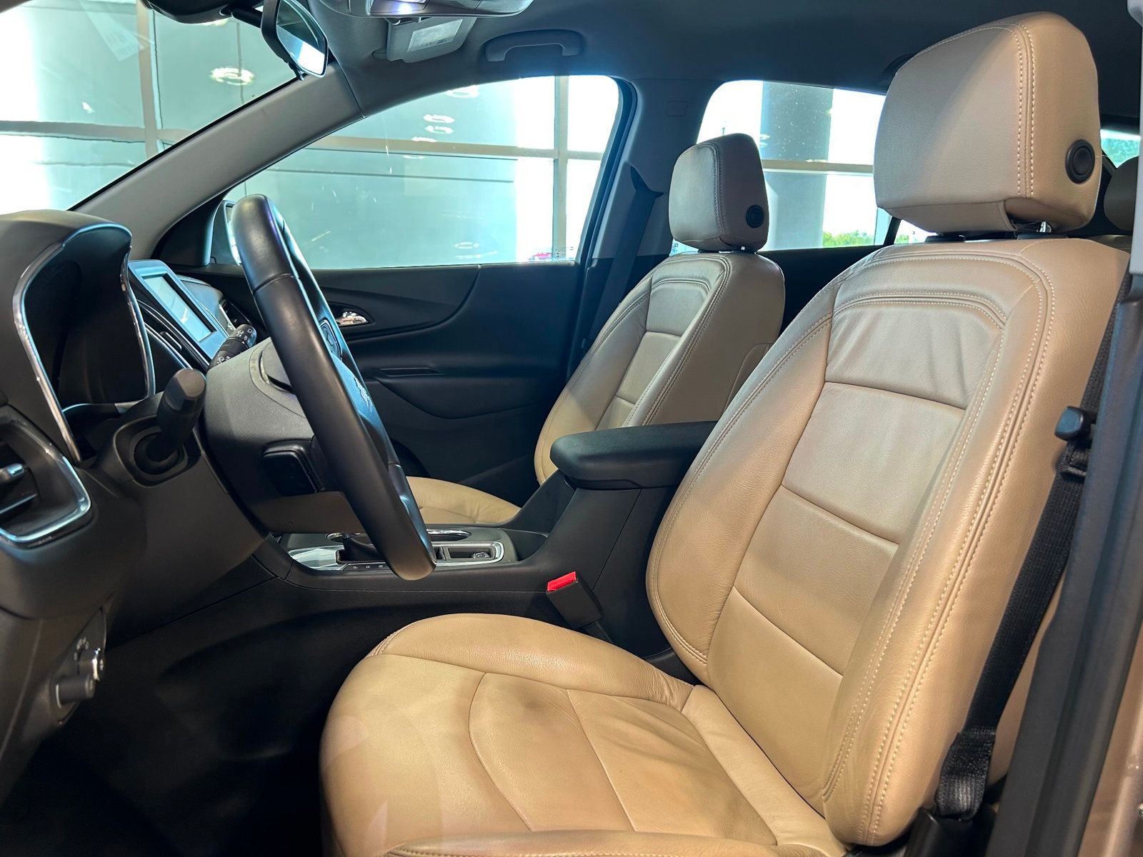 2018 Chevrolet Equinox LT photo 21
