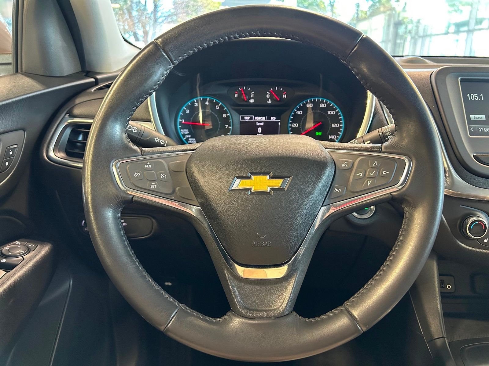 2018 Chevrolet Equinox LT photo 25