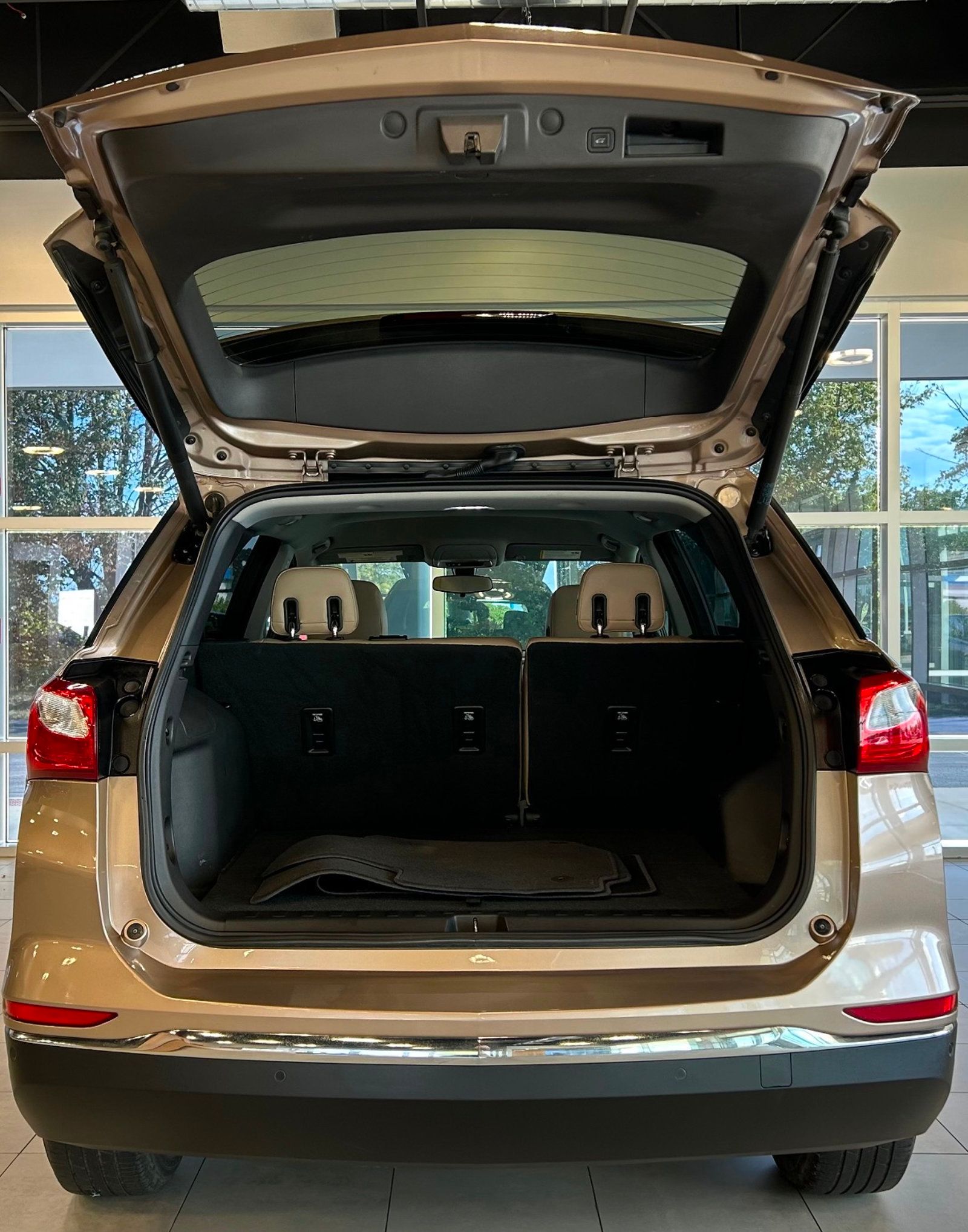 2018 Chevrolet Equinox LT photo 34