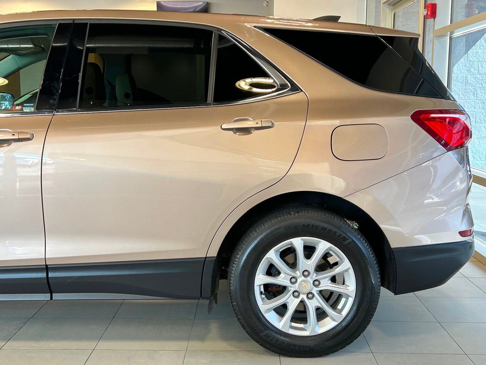 2018 Chevrolet Equinox LT photo 9