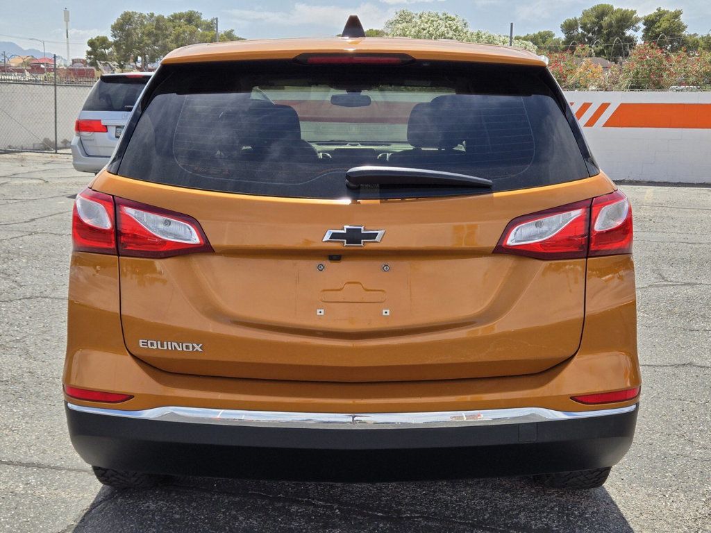 2018 Chevrolet Equinox LS - 22932894 - 3