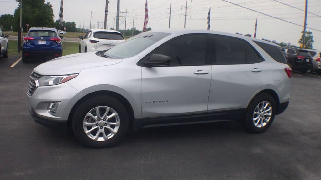 2018 Chevrolet Equinox LS photo 4