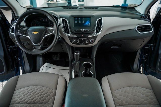 2018 Chevrolet Equinox LS - 22380060 - 23