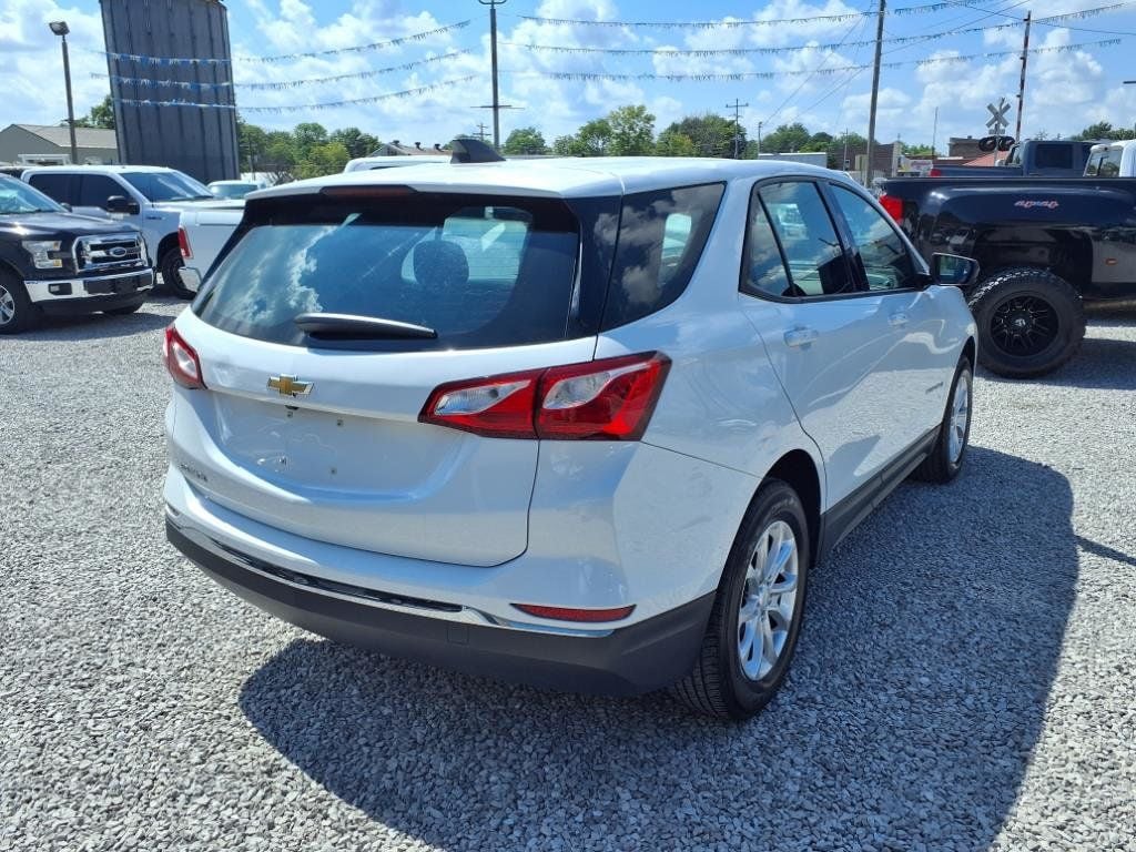 2018 Chevrolet Equinox LS - 22891061 - 1