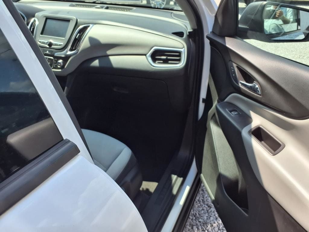 2018 Chevrolet Equinox LS - 22891061 - 22