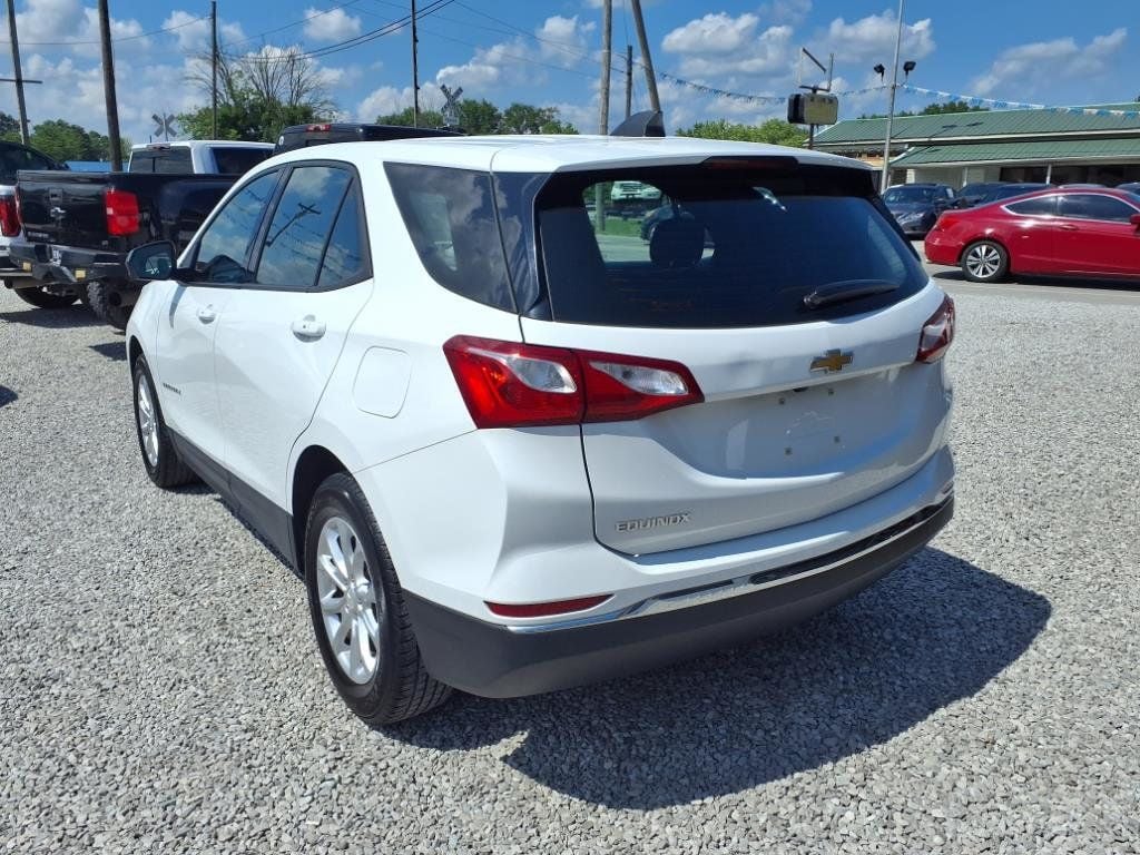 2018 Chevrolet Equinox LS - 22891061 - 2
