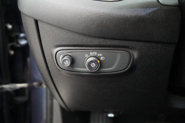 2018 Chevrolet Equinox LS - 23094020 - 20
