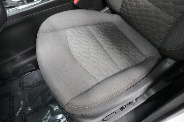 2018 Chevrolet Equinox LT - 22966278 - 11