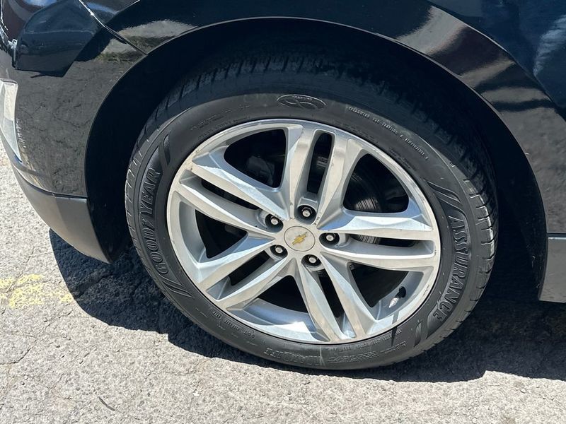 2018 Chevrolet Equinox Premier - 23027321 - 11