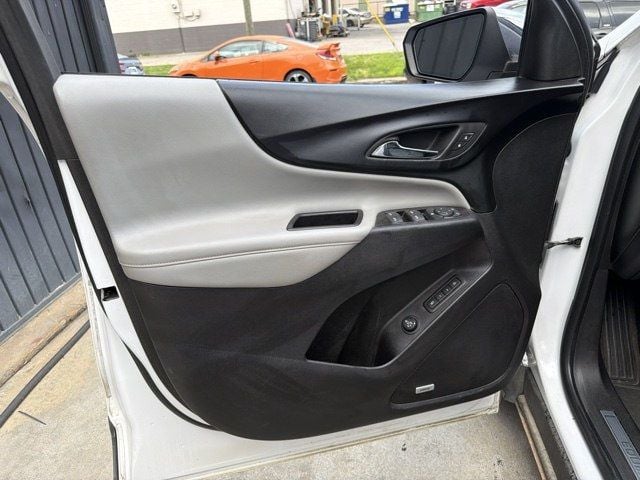 2018 Chevrolet Equinox PREMIER - 23047789 - 17