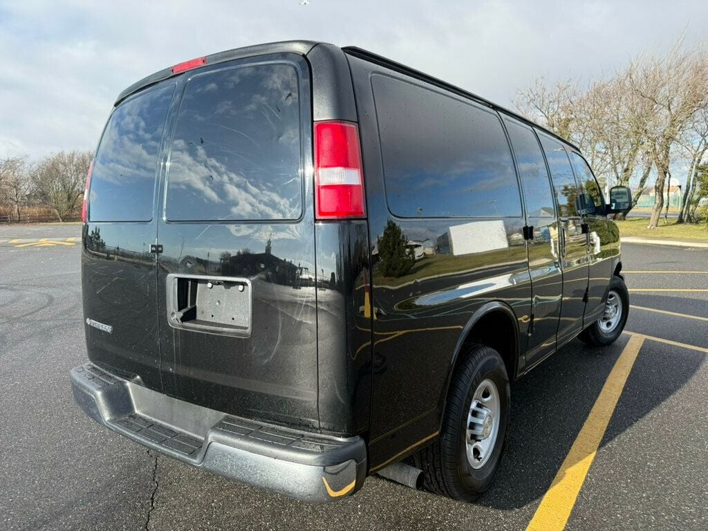 2018 Chevrolet Express 2500 Cargo Van 55,000 ORIGINAL MILES - 22718688 - 4