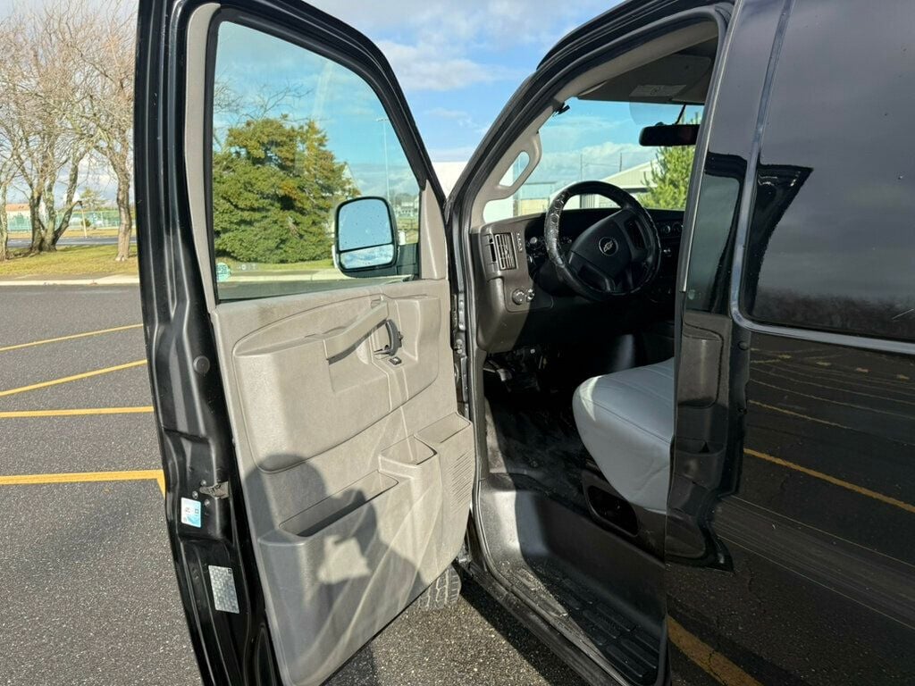 2018 Chevrolet Express 2500 Cargo Van 55,000 ORIGINAL MILES - 22718688 - 8