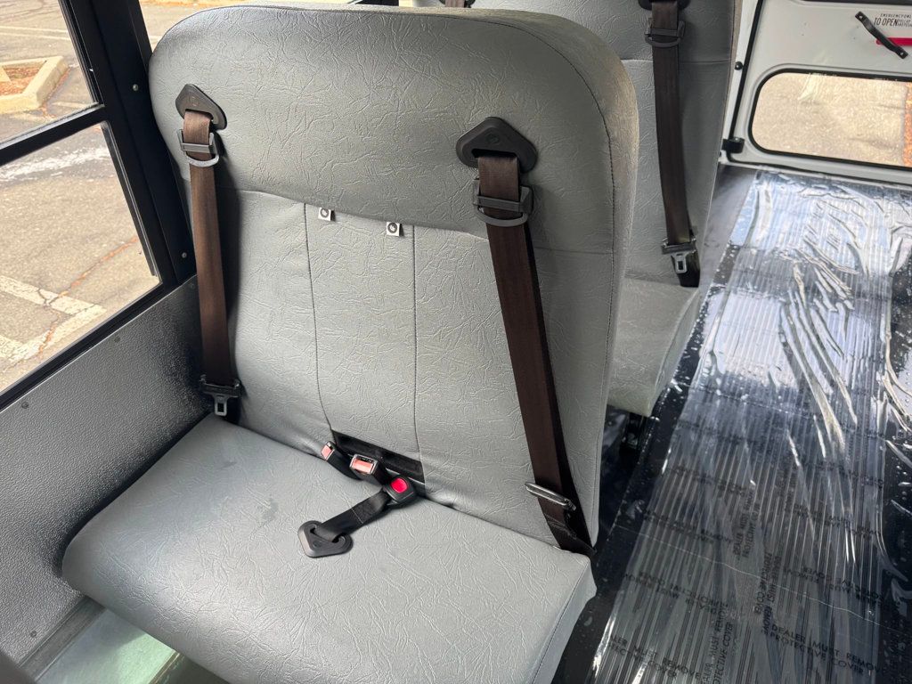 2018 Chevrolet Express 3500 MFSAB Shuttle Bus For Students Tours Charters Activity & Church Transport - 22958808 - 23