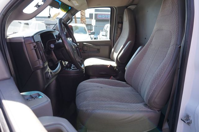 2018 Chevrolet Express Cargo Van 2500 EXPRESS, CARGO RACKS & SHELVES, OPENING PASSENGER SIDE DOOR - 23027132 - 18