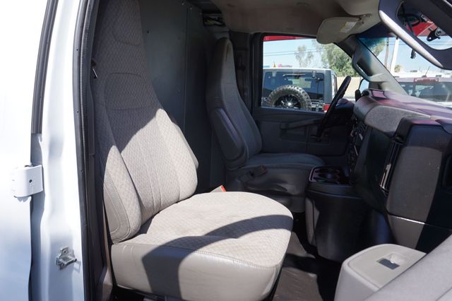 2018 Chevrolet Express Cargo Van 2500 EXPRESS, CARGO RACKS & SHELVES, OPENING PASSENGER SIDE DOOR - 23027132 - 24