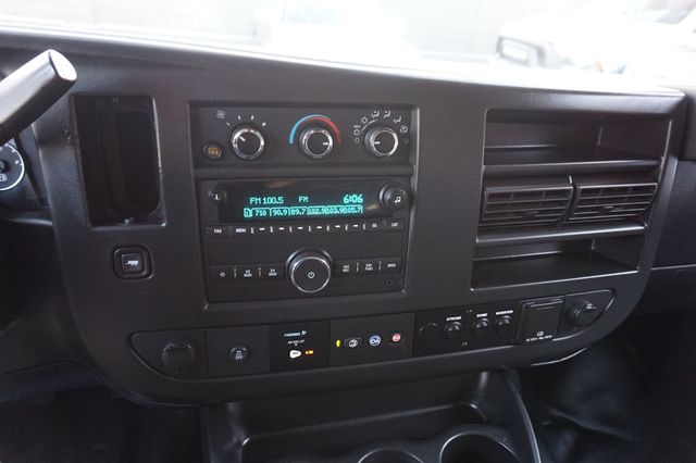 2018 Chevrolet Express Cargo Van 2500, ROOF RACK, CARGO SHELVES AND RACKS, LEATHER SEATS - 22989349 - 26