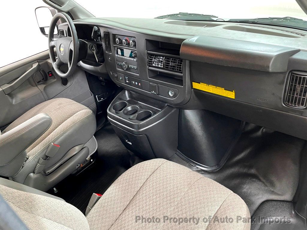 2018 Chevrolet Express Cargo Van RWD 2500 135" - 21446355 - 26