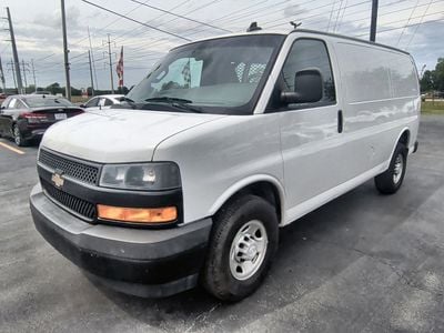 2018 Chevrolet Express Cargo Van - 1GCWGAFP1J1322724