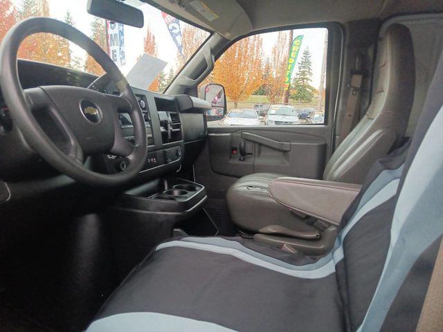 2018 Chevrolet Express Cargo Van RWD 2500 135" - 22940443 - 4
