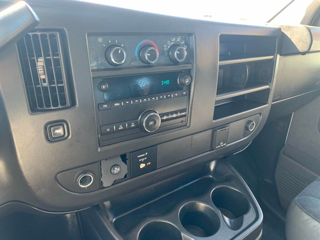 2018 Chevrolet Express Cargo Van RWD 2500 135" - 22974056 - 34